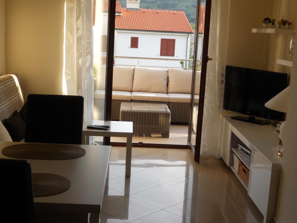Apartments Mihalic Baška Exterior foto